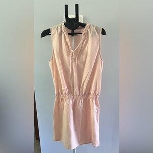 Label of graded good Cute light weight peach dress‎ size medium